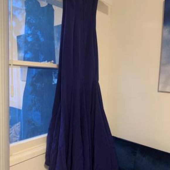 Vince Camuto Laguna Crystal Strap Mermaid Gown - M - Picture 6 of 7